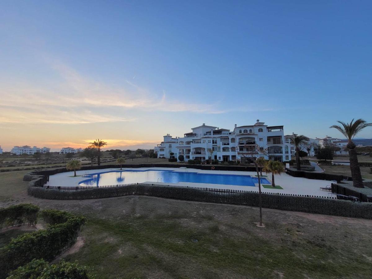 Belle Vue Sur La Piscine Apartman Sucina Kültér fotó
